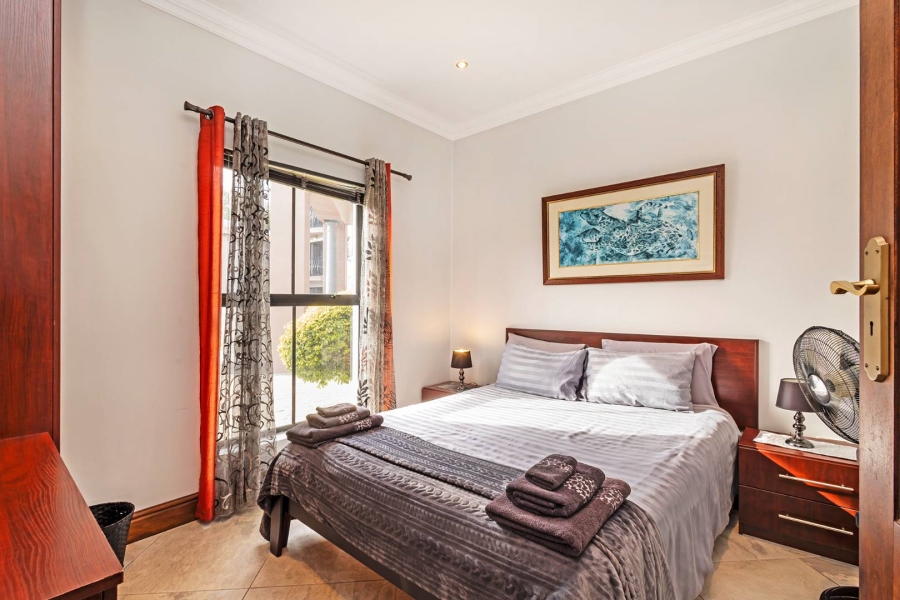 13 Bedroom Property for Sale in Plattekloof Western Cape